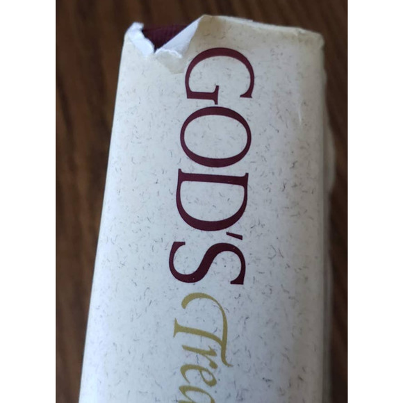 God's Treasury of Virtues : An Inspirational Collection of Stories Hardcover - Picture 3 of 9